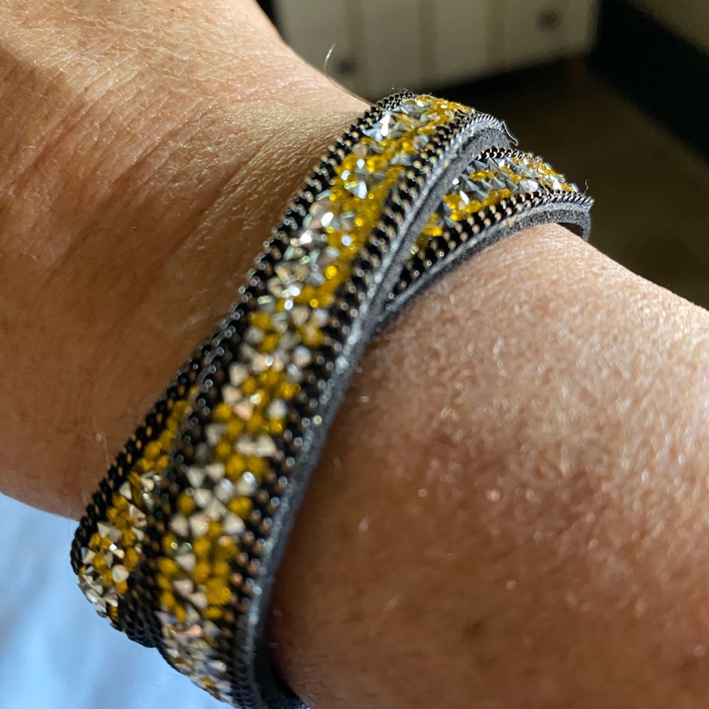 Beautiful brown crossover bracelet